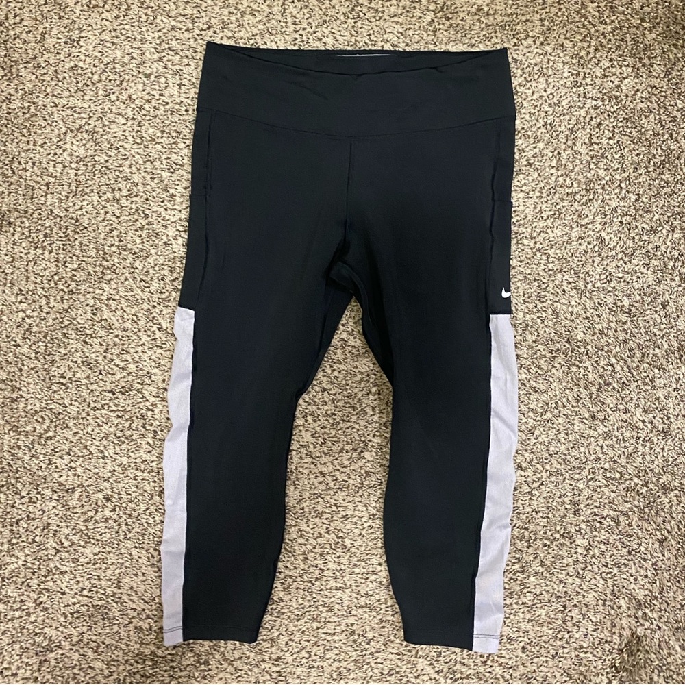 Nike Capri Leggings, Size XL